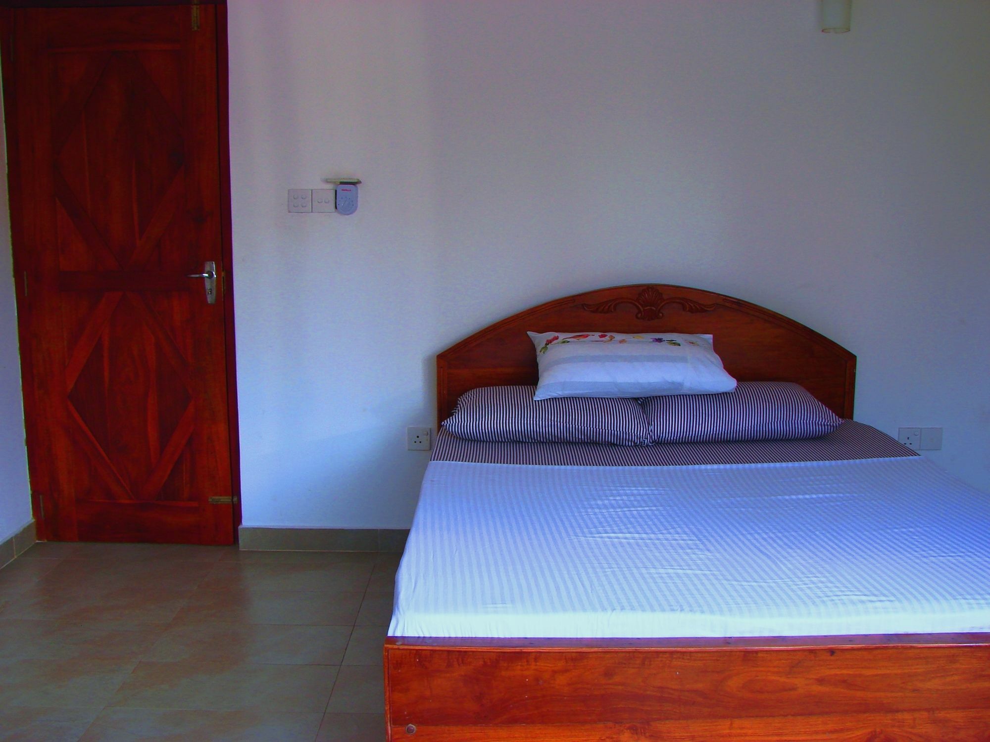 Ocean Breeze Apartment Коломбо Экстерьер фото